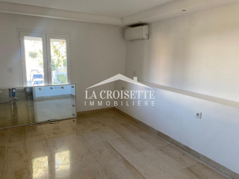 Duplex S+3 avec terrasse à La Marsa